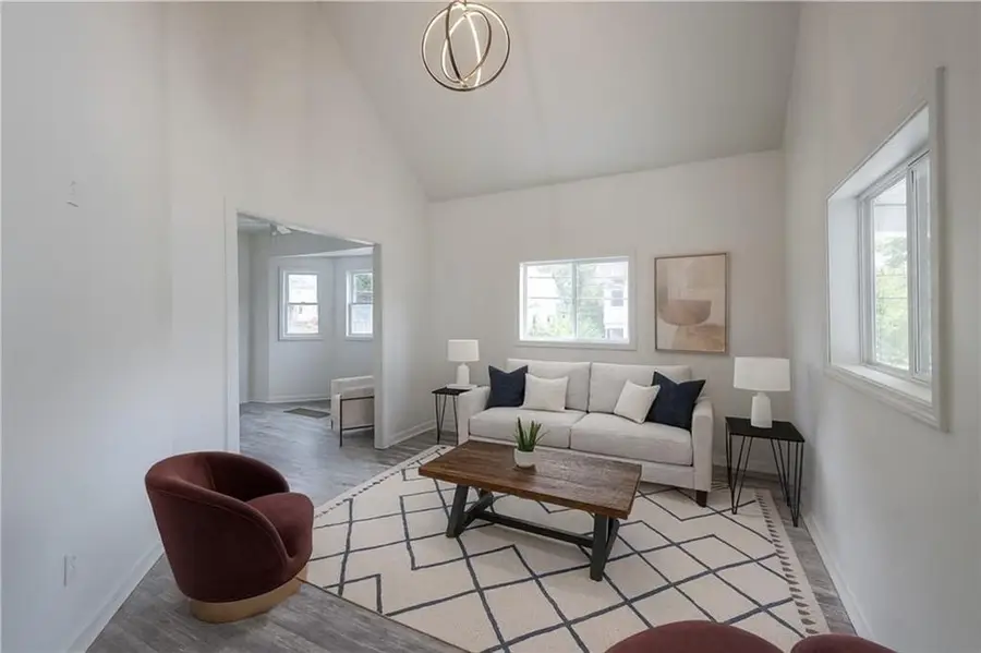 3237 Park Avenue, Kansas City, MO 64109 - Image #3