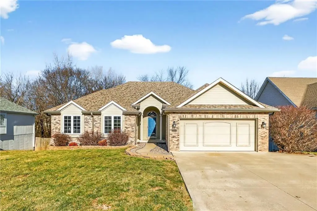 5509 Long View Drive, Saint Joseph, MO 64503 - Image #1