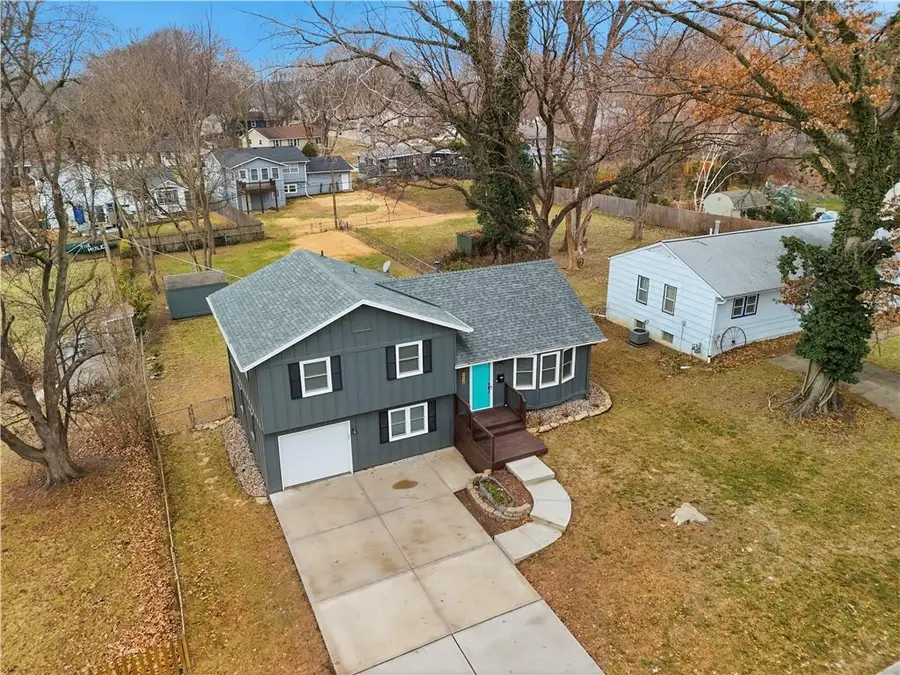 7614 Grandview Lane, Overland Park, KS 66204 - Image #2