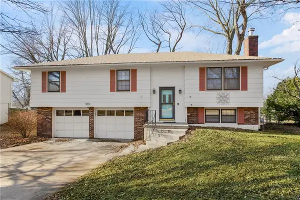 504 Brookridge Drive, Harrisonville, MO 64701