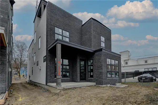 3112 Oak Street, Kansas City, MO 64111