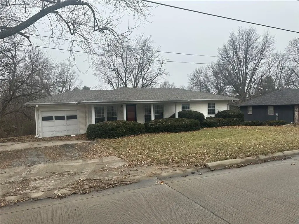 1424 N Dewey Street, Maryville, MO 64468 - Image #1
