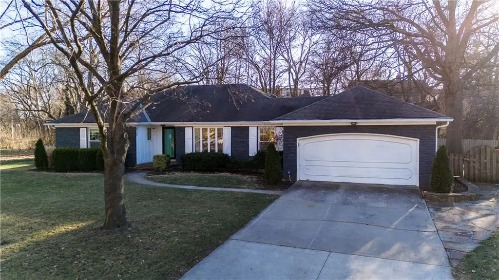 7713 W 100th Place, Overland Park, KS 66212 - Image #1