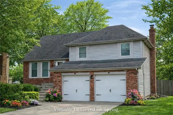 2101 E Sheridan Bridge Lane, Olathe, KS 66062