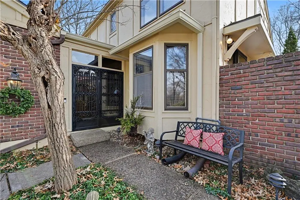 12893 Cambridge Ct Court, Leawood, KS 66209 - Image #1