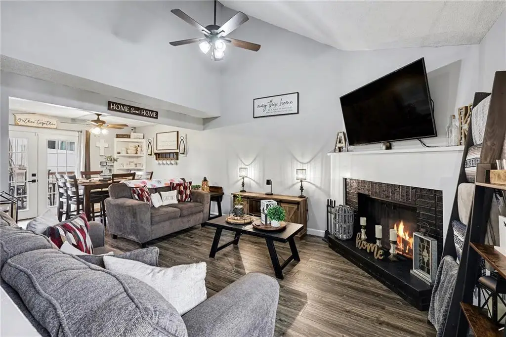 5768 N Anita Avenue, Kansas City, MO 64151 - Image #1