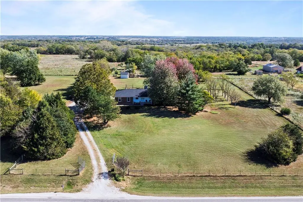 28431 Woodland Road, Paola, KS 66071 - Image #1