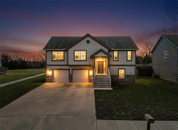 1037 NW 91st Terrace, Kansas City, MO 64155