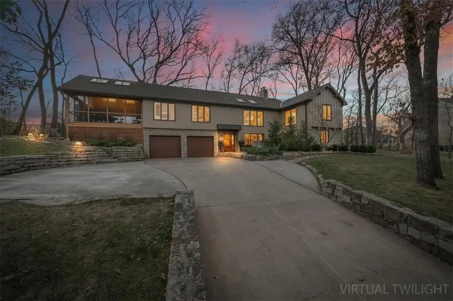 450 Hillcrest Street E, Lake Quivira, KS 66217 - #2