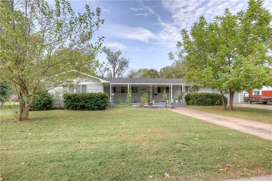 2205 Lincoln Avenue, Baxter Springs, KS 66713 - Image #2