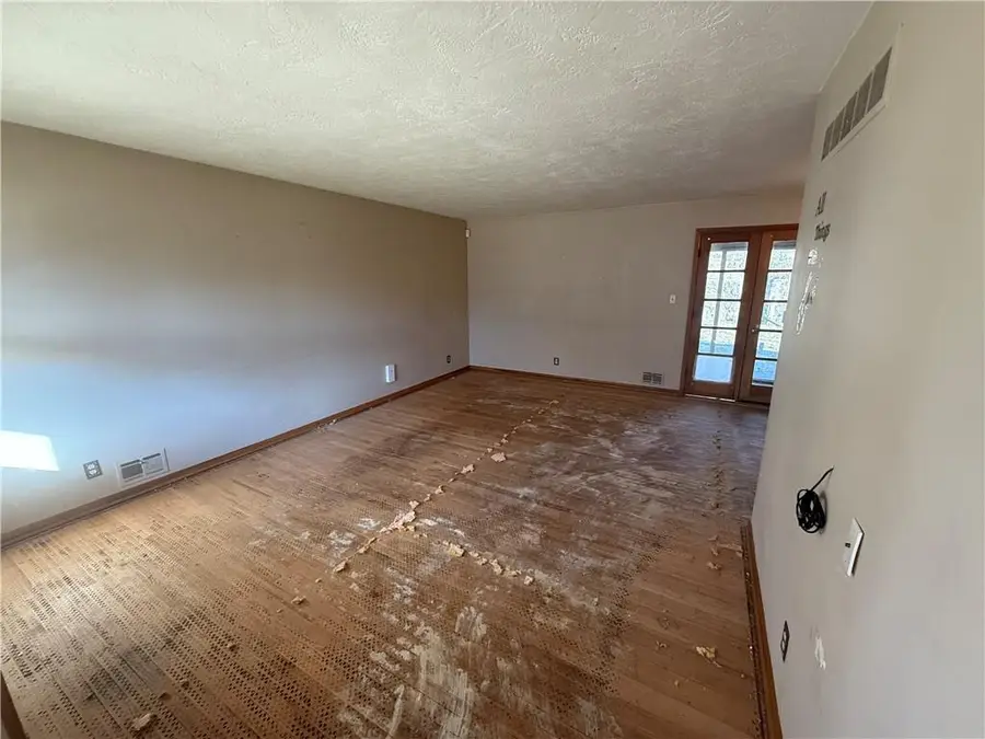 415 N 31st Street, Kansas City, KS 66102 - Image #3