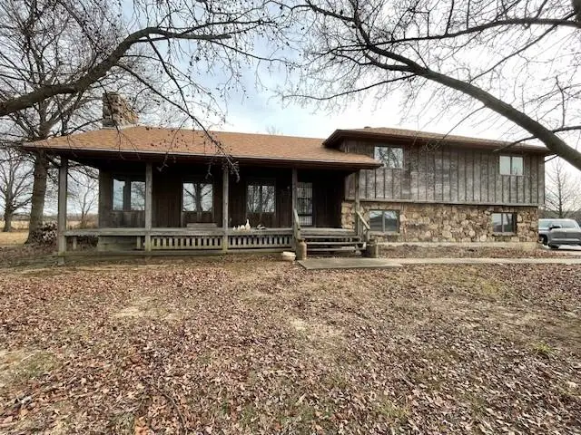 304 S 69th Highway, Pittsburg, KS 66762 - Image #1
