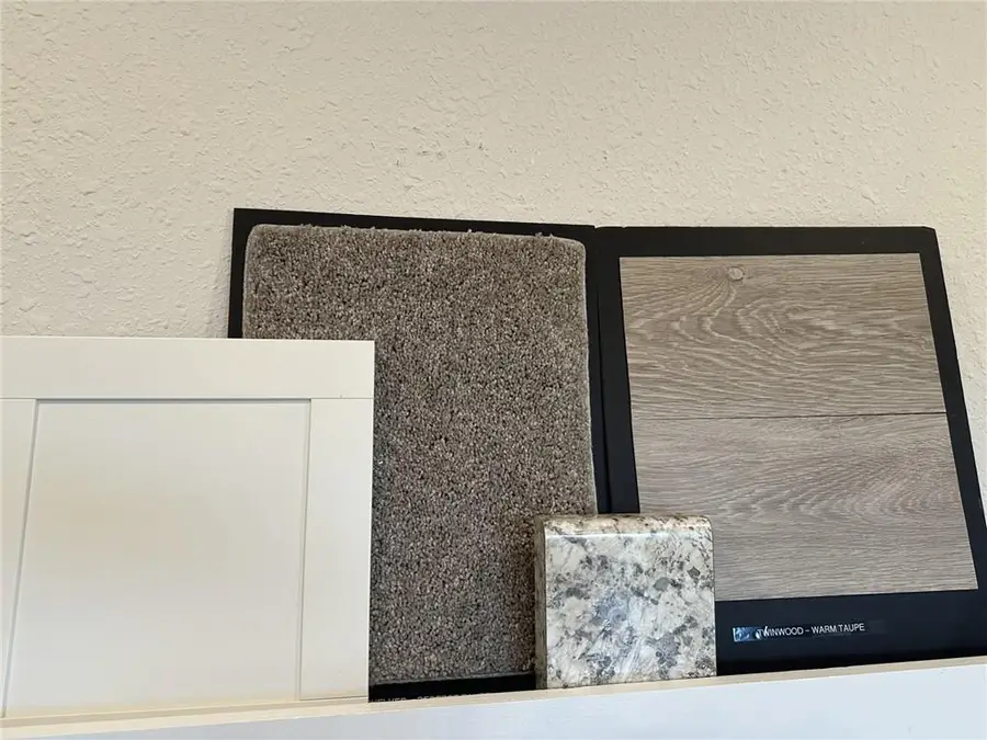 432 Rock Creek Drive, Tonganoxie, KS 66086 - Image #3