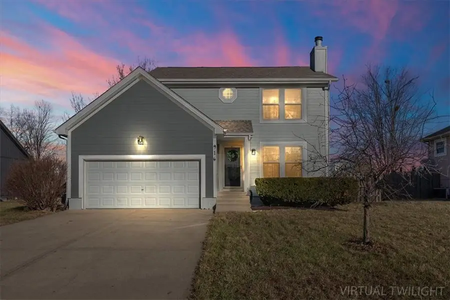 916 E Witch Hollow Street, Gardner, KS 66030 - Image #2