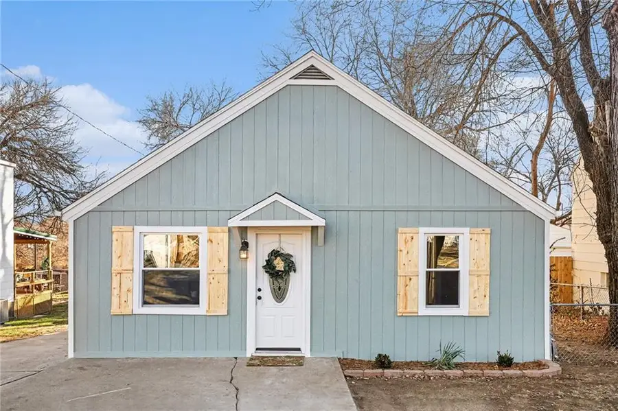 1005 E Walnut Street, Independence, MO 64050 - Image #2