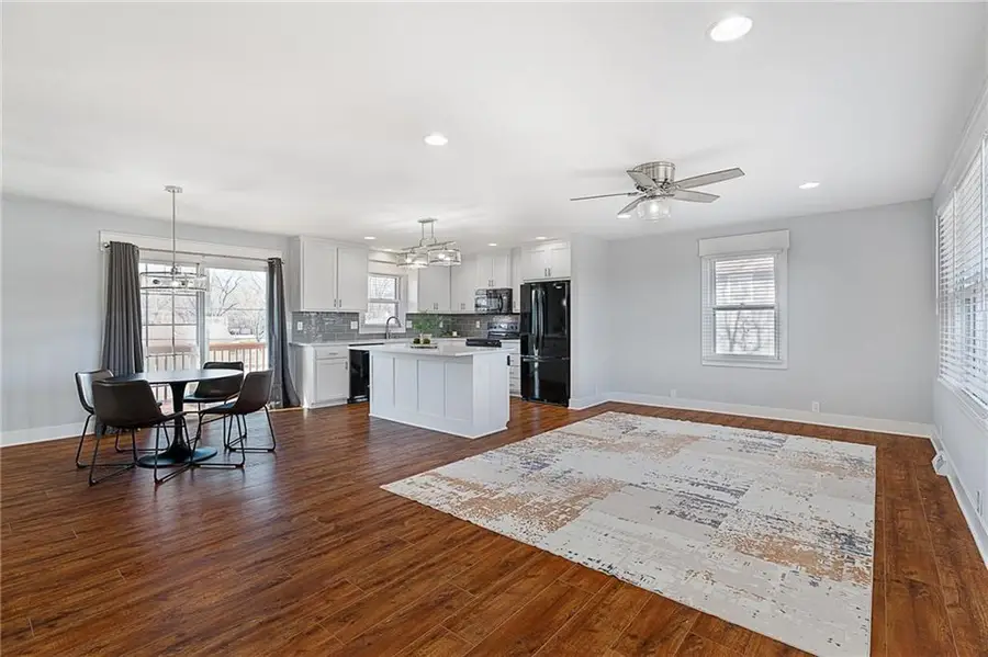 8590 Wycoff Drive, De Soto, KS 66018 - Image #3