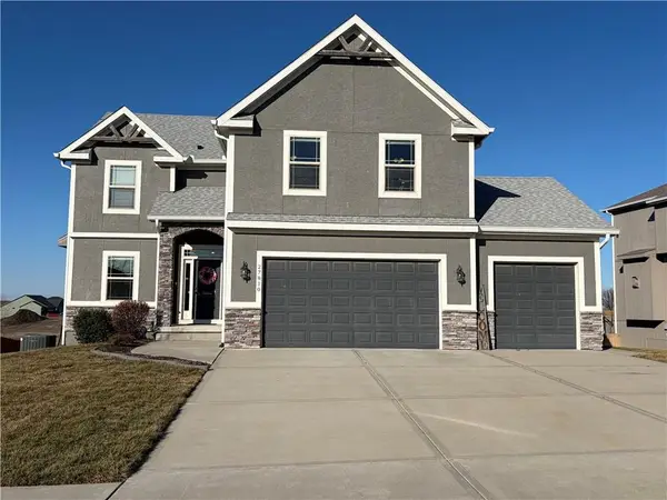 27810 E 133rd Court, Lee's Summit, MO 64086