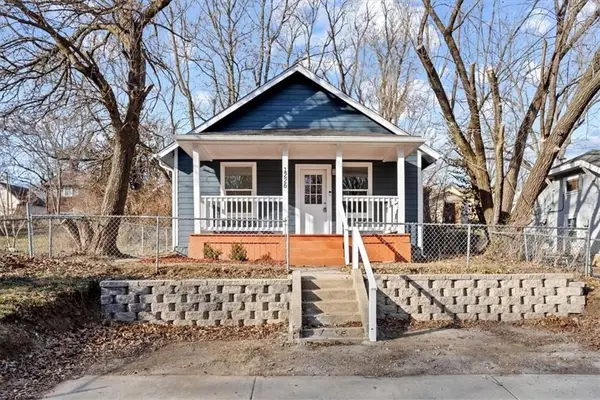 1226 10th Avenue, Leavenworth, KS 66048