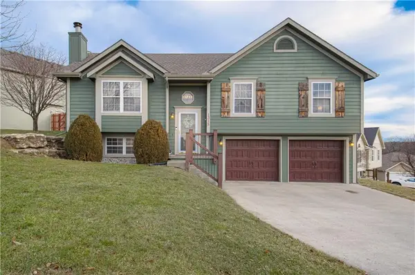 1318 NW 74th Place, Kansas City, MO 64118