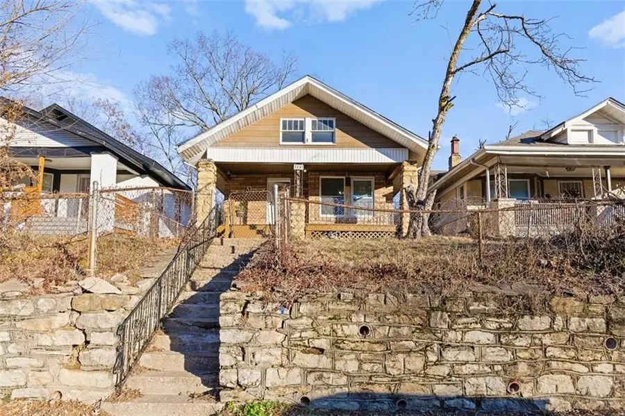 3741 Olive Street, Kansas City, MO 64109 - Image #2