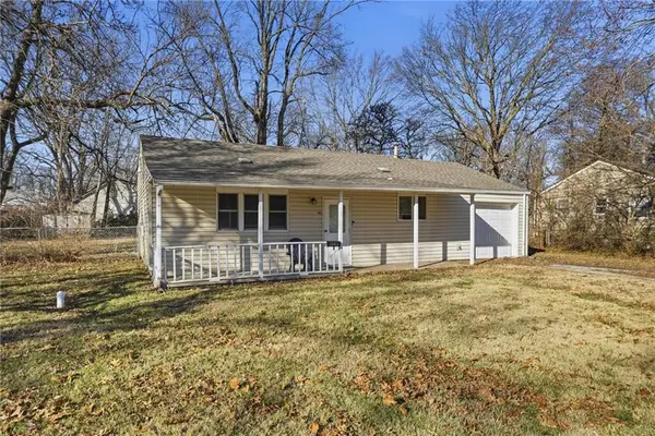 12802 Grandview Road, Grandview, MO 64030