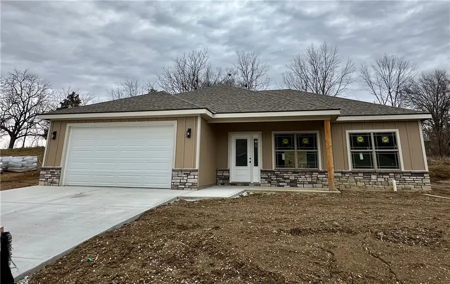 1322 Kristie Circle, Excelsior Springs, MO 64024 - Image #2