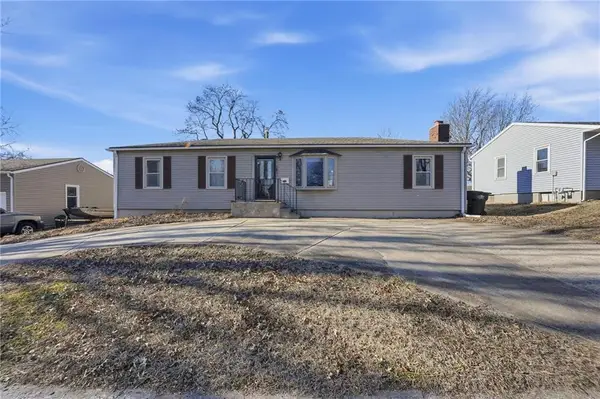 1302 N Whitney Road, Independence, MO 64056
