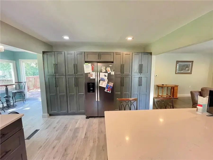 10207 NW Barry Road, Kansas City, MO 64153 - Image #3