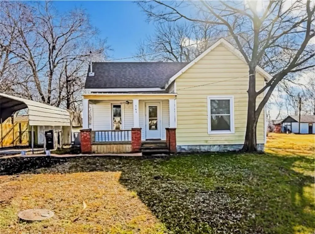 604 E 6th Street, Altamont, KS 67330 - Image #1