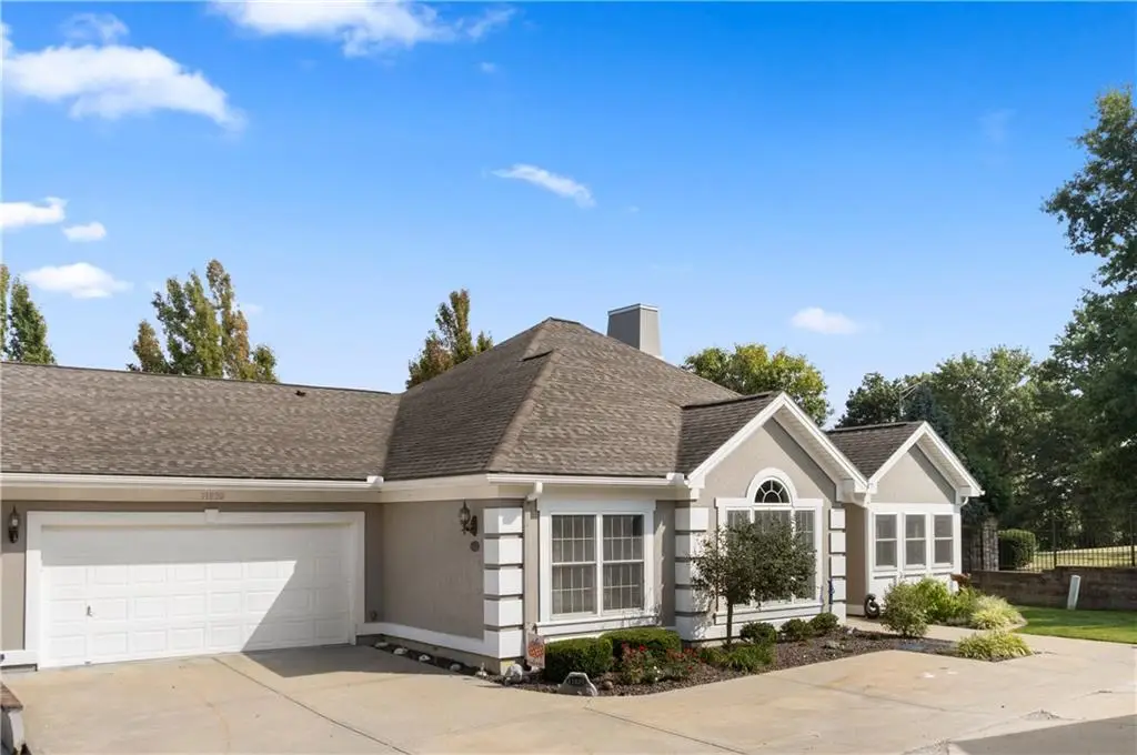 11020 Charlotte Street, Kansas City, MO 64131 - #1