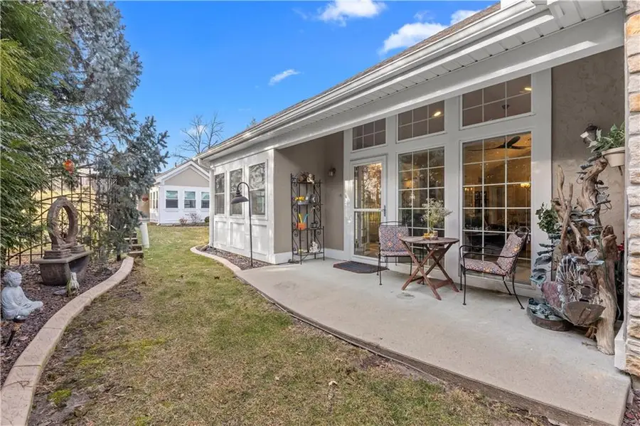 11020 Charlotte Street, Kansas City, MO 64131 - #3