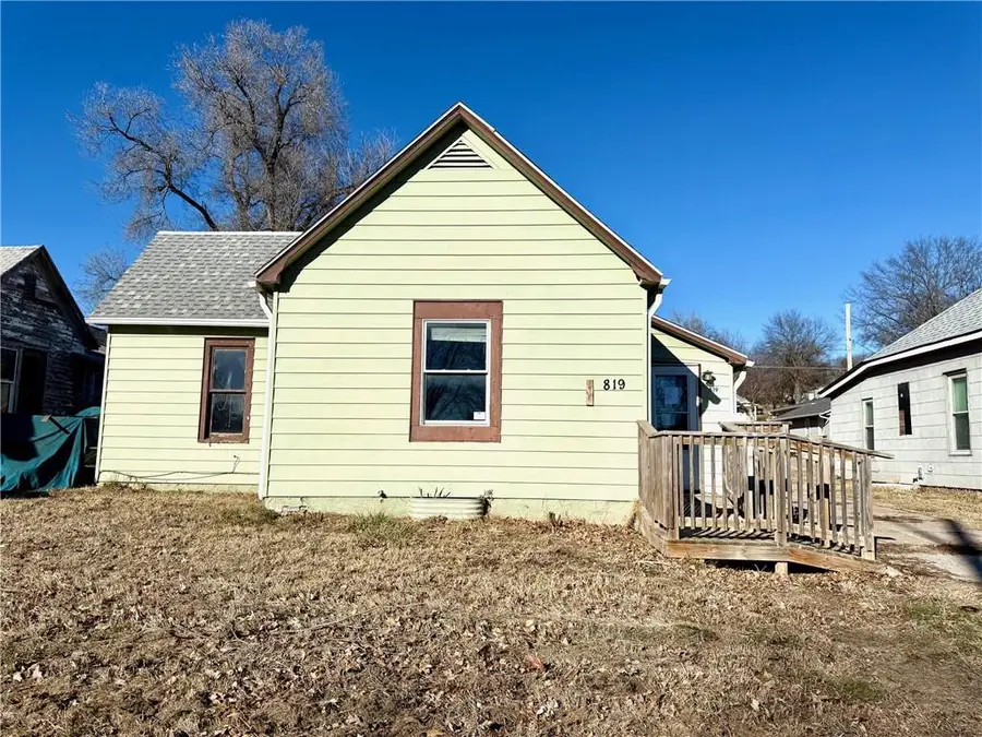 819 Harmon Street, Saint Joseph, MO 64504 - Image #2