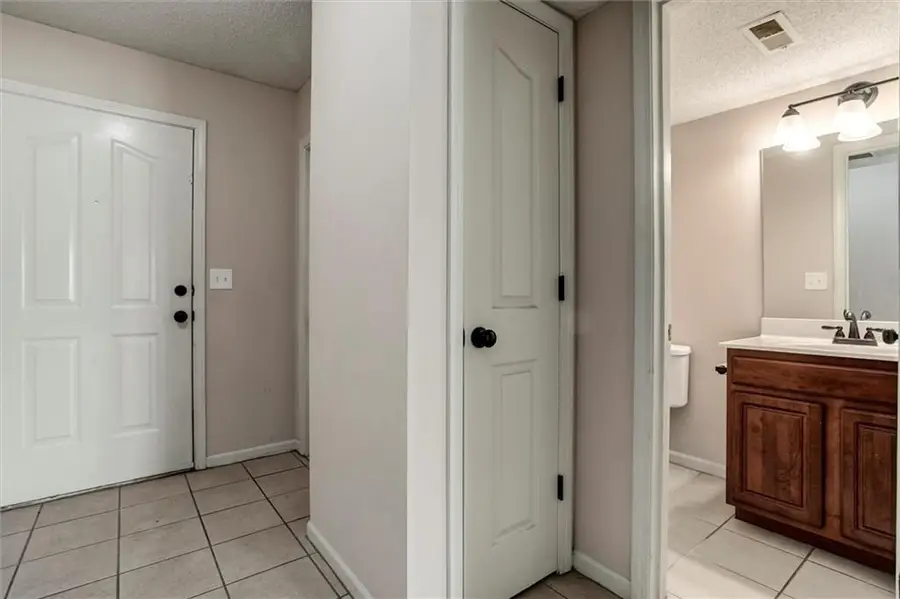 813 E 167th Court, Gardner, KS 66030 - Image #3