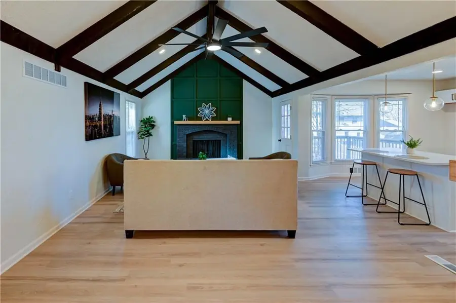 708 Montgomery Avenue, Lees Summit, MO 64081 - Image #3