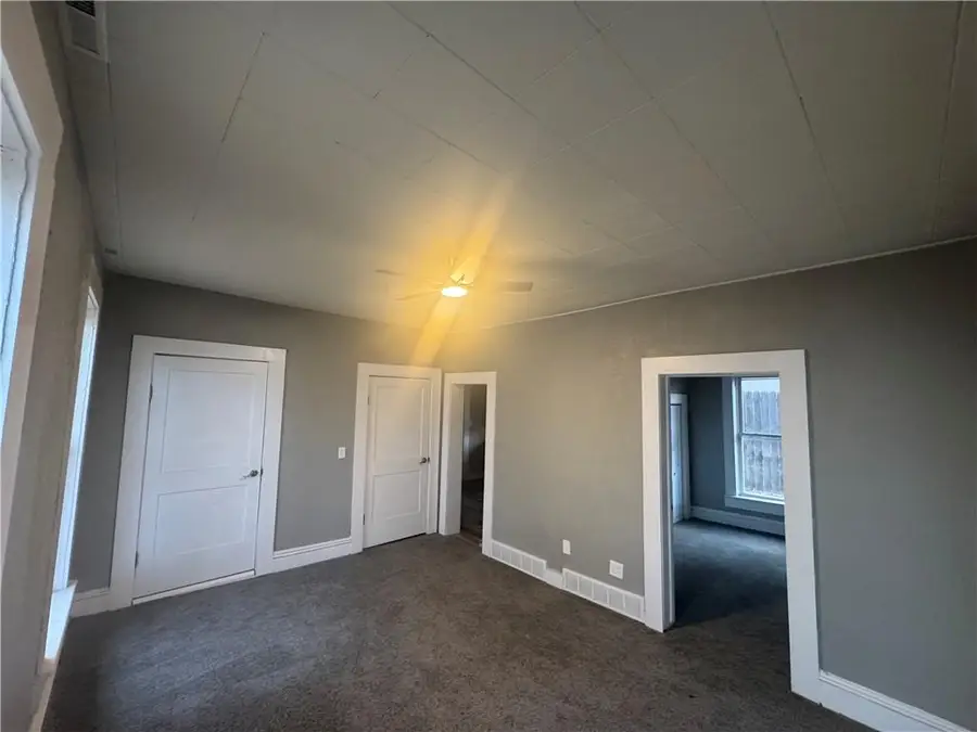 1402 S Park Avenue, Oak Grove, MO 64075 - Image #3