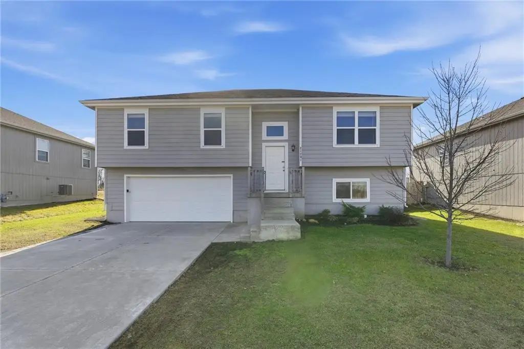 21291 W 219th Street, Spring Hill, KS 66083 - Image #1