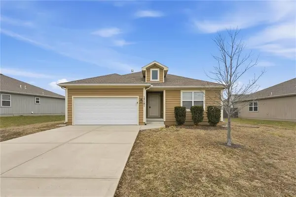 17181 S Kill Creek Road, Gardner, KS 66030