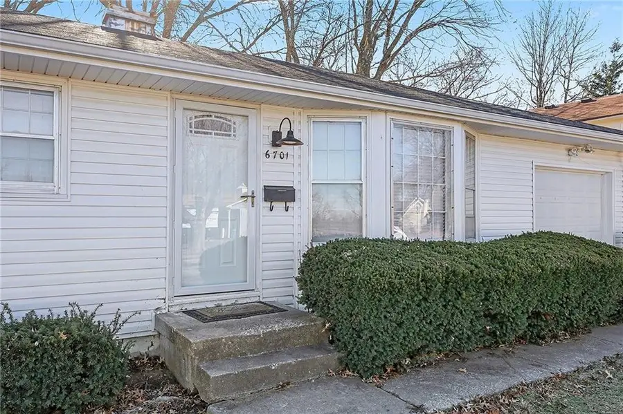 6701 E 136th Street, Grandview, MO 64030 - Image #2