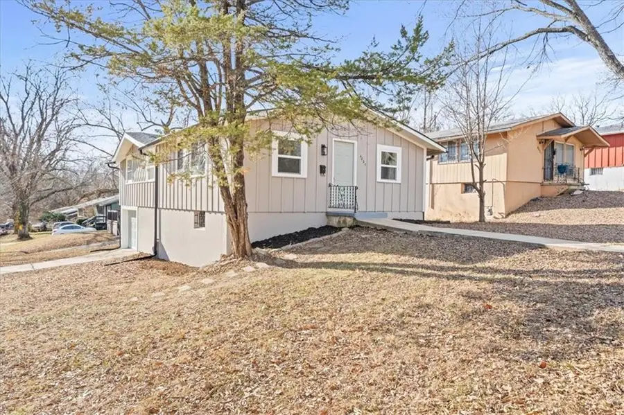 4027 E 45th Street, Kansas City, MO 64130 - Image #2