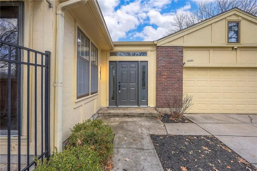 12891 Cambridge Court, Leawood, KS 66209 - Image #1