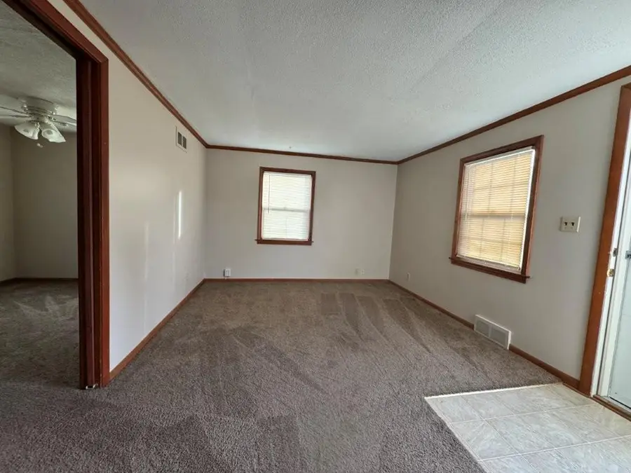 1619 S Kier Street, Independence, MO 64055 - Image #2