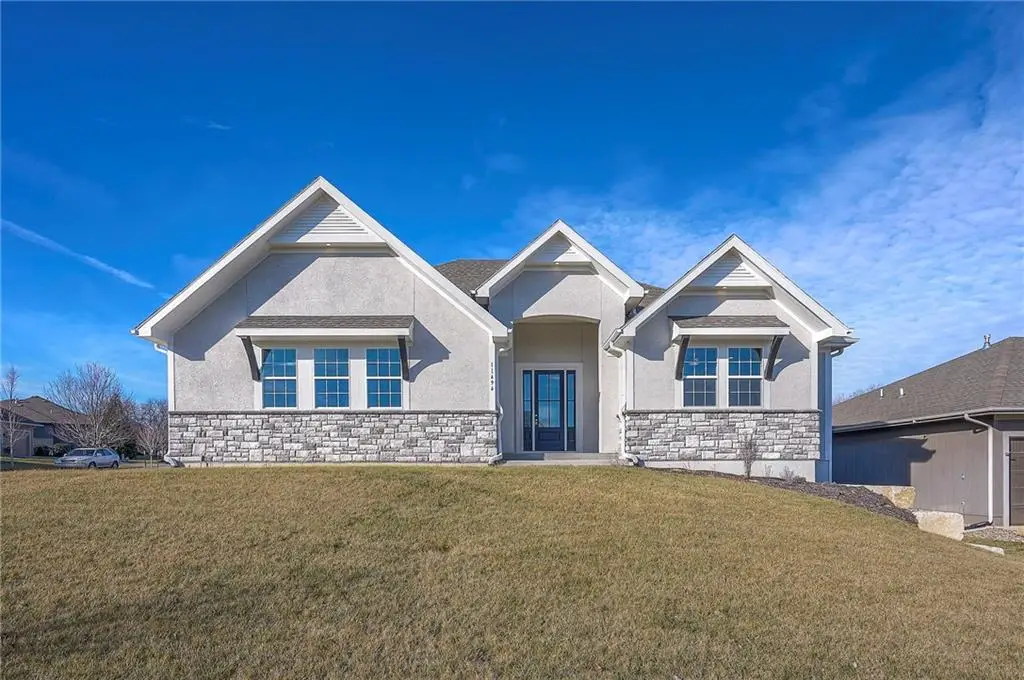 11494 S Longview Road, Olathe, KS 66061 - Image #1