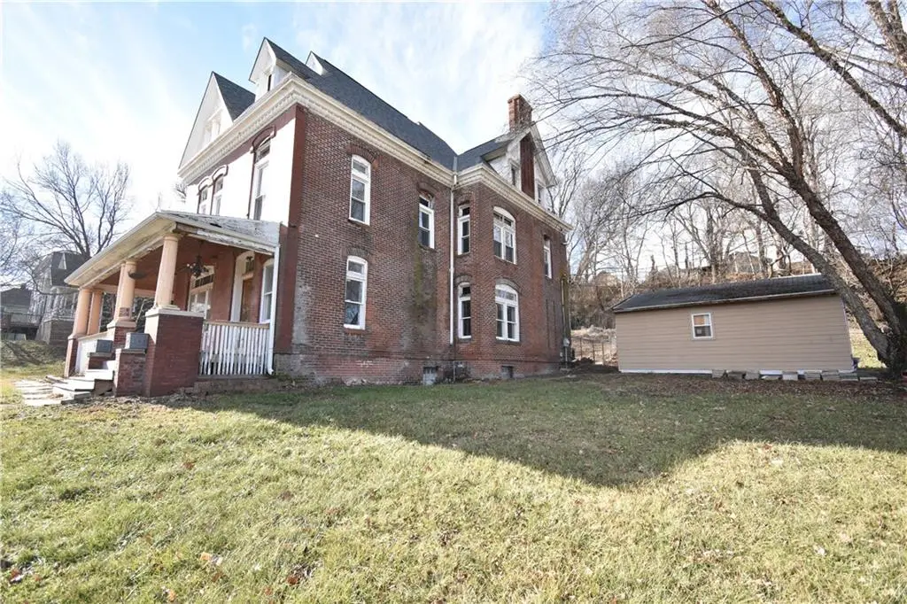 1308 N 11th Street, Saint Joseph, MO 64501 - Image #1