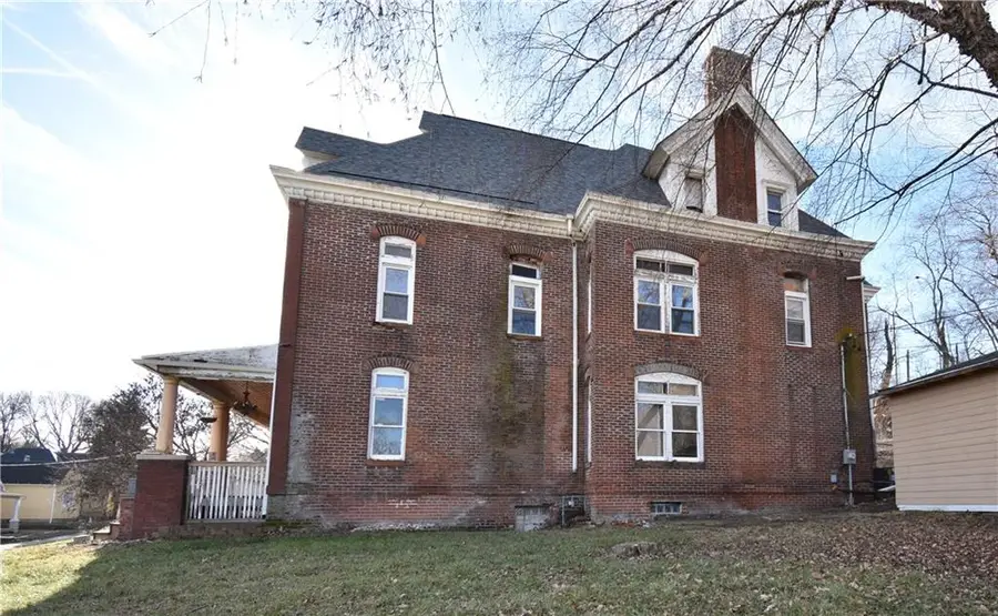 1308 N 11th Street, Saint Joseph, MO 64501 - Image #3