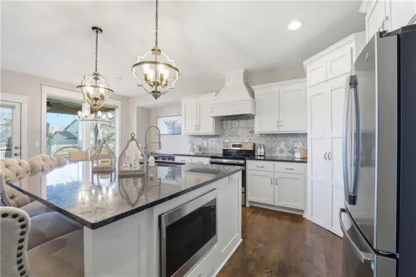 16936 W 163rd Terrace, Olathe, KS 66062