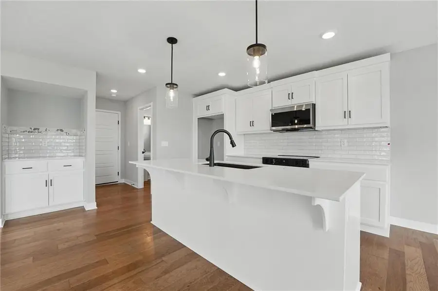 8810 SW 10th Street, Blue Springs, MO 64064 - Image #2