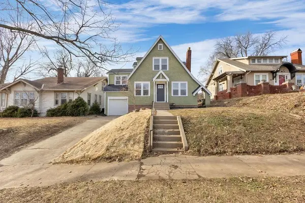 1514 S 30th Street, St Joseph, MO 64507