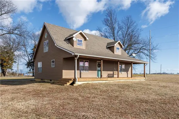 5976 Pratt Road, Neodesha, KS 66757