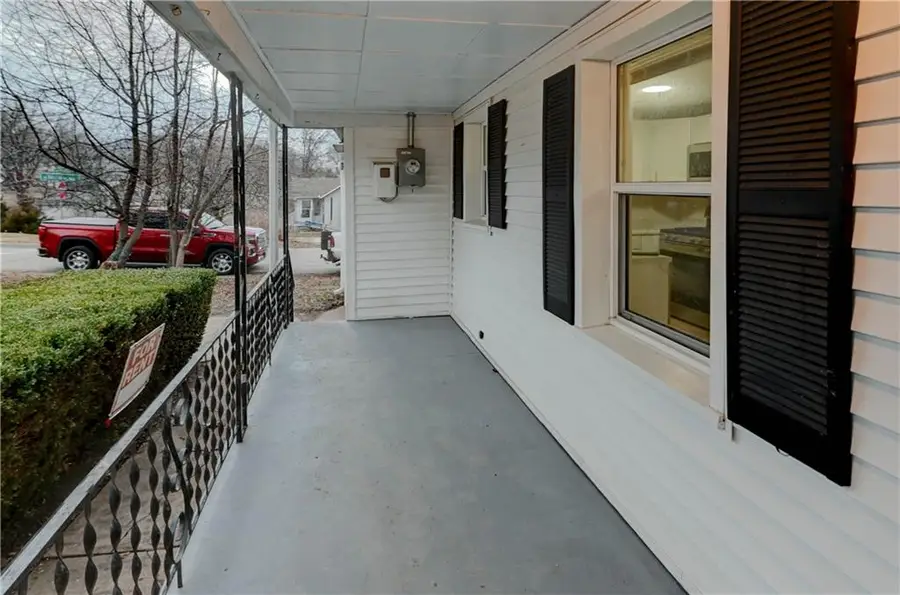 1204 E Salisbury Road, Independence, MO 64050 - Image #2