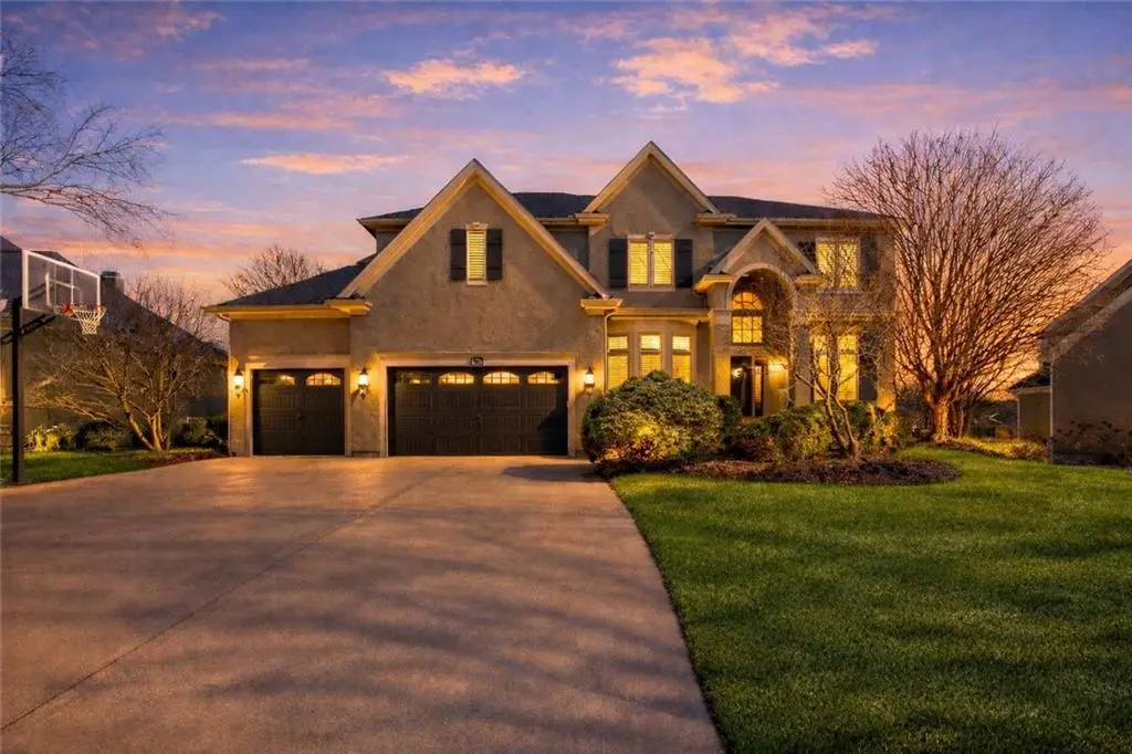 14813 Rosewood Drive, Leawood, KS 66224 - Image #1